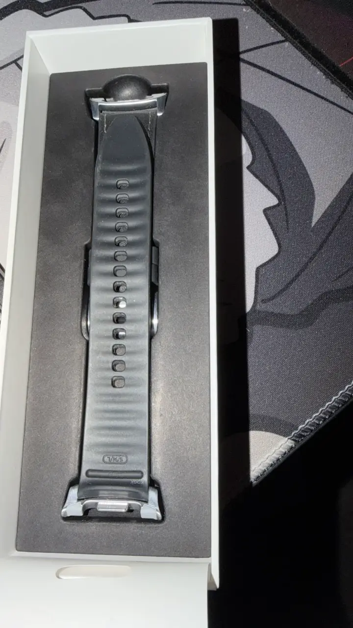 Samsung Galaxy Watch 8 Classic con correa negra - 4