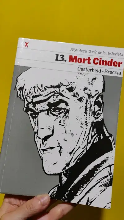 Libro Mort Cinder Biblioteca Clarín de la Historie - miniatura 1