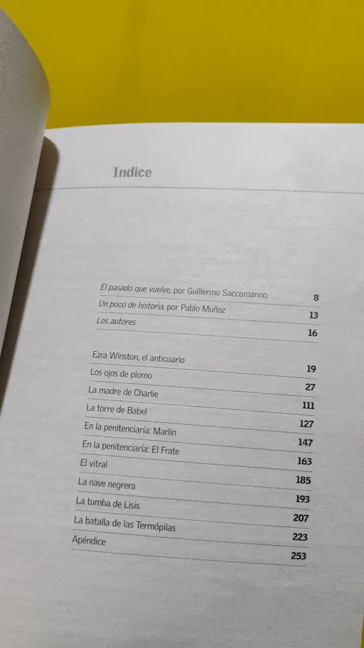 Libro Mort Cinder Biblioteca Clarín de la Historie - 3