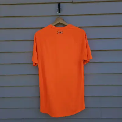 Polera deportiva naranja Under Armour - miniatura 3