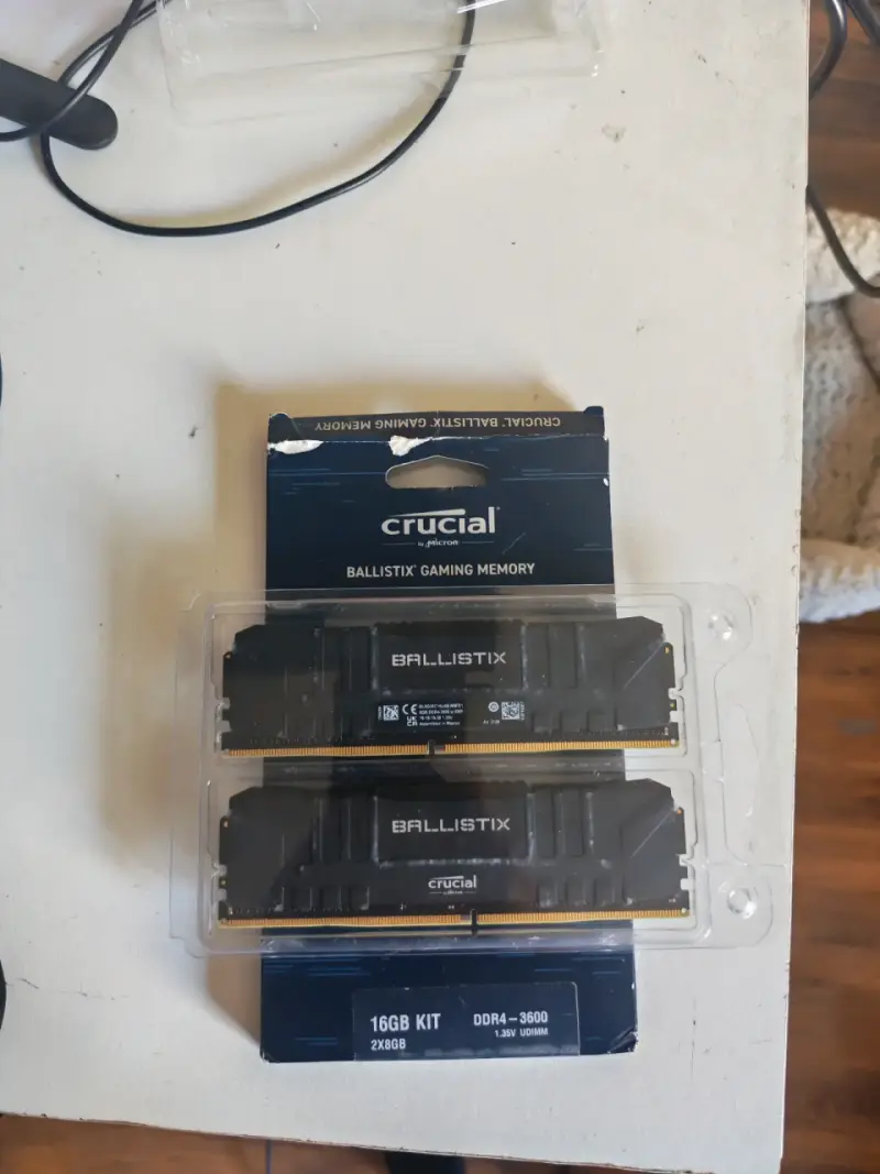 Memoria RAM Crucial 2x8GB DDR4 3600MHz - 1
