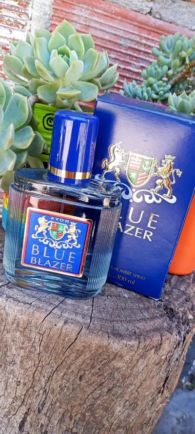 Colonia Avon Blue Blazer para Hombre 100 ml y Perf - miniatura 2