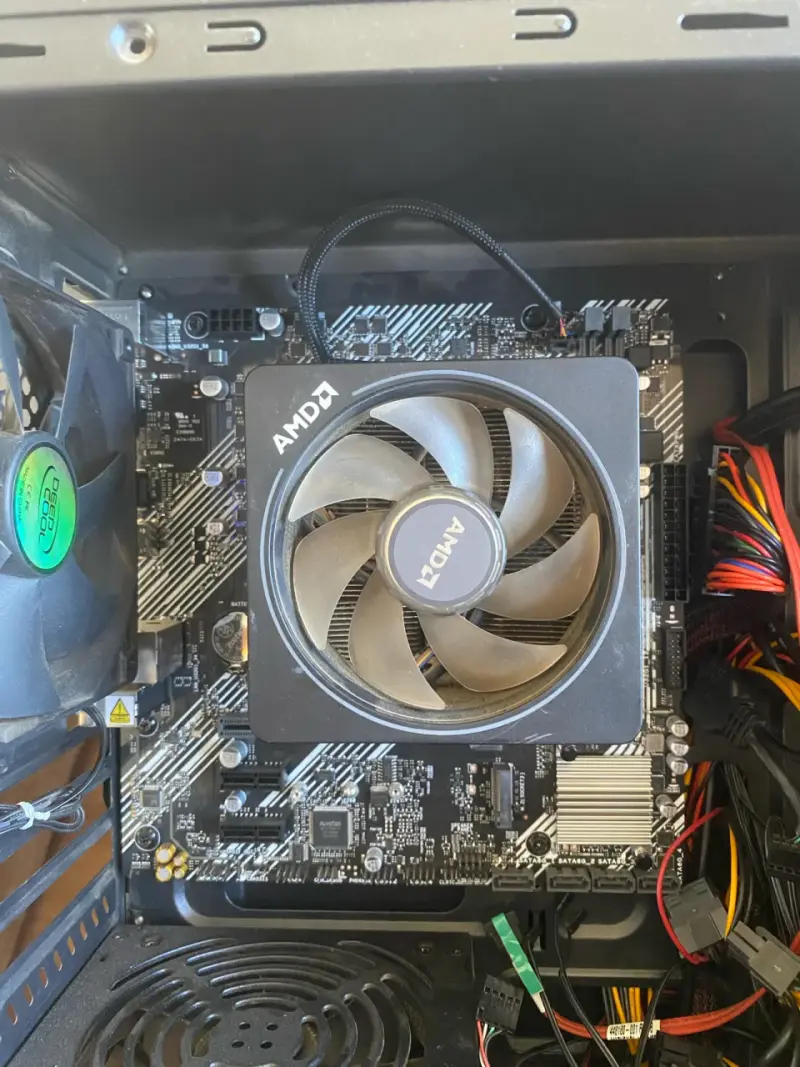 Placa madre + procesador + disipador