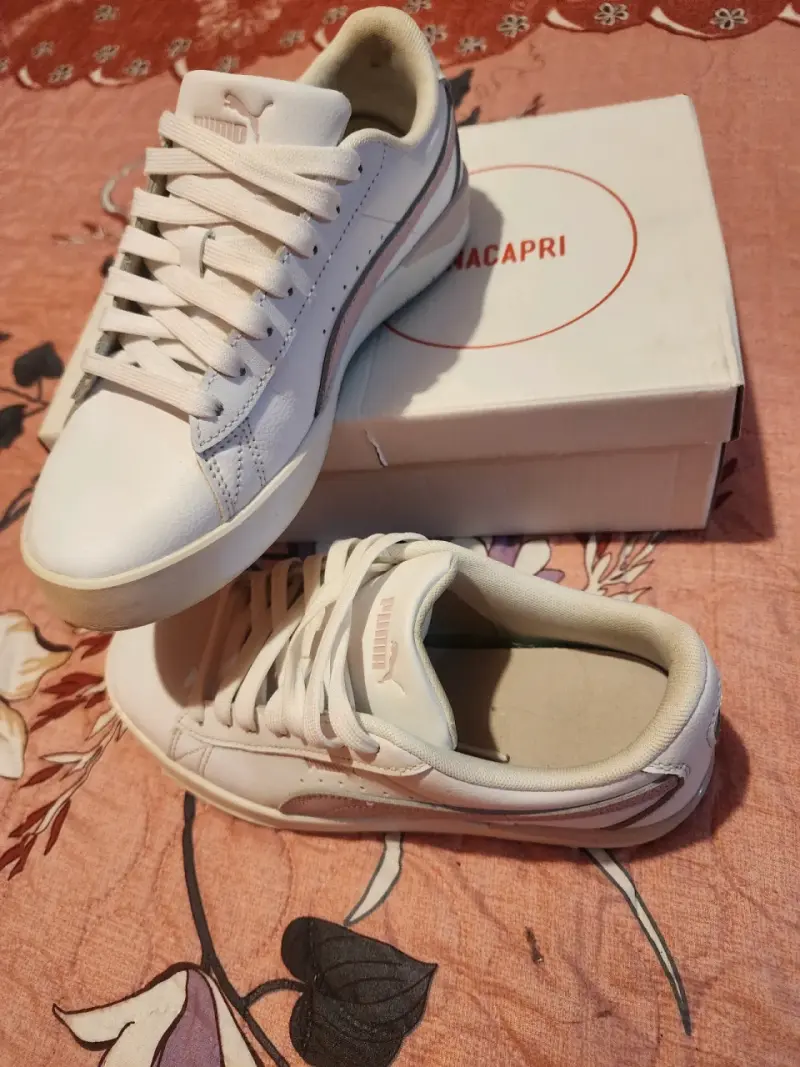 Zapatillas deportivas blancas Puma para mujer - 2