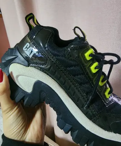 Zapatillas CAT negras con detalles verdes para mujer - miniatura 6