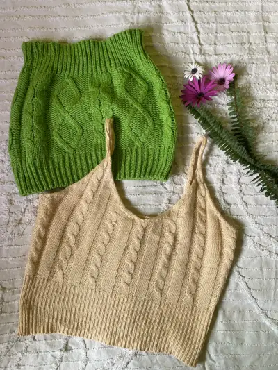 Conjunto de polera tejidos y estampados para mujer - miniatura 1