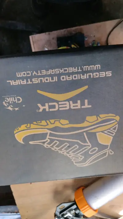 Zapatos de seguridad Treck negras talla 41 - miniatura 1