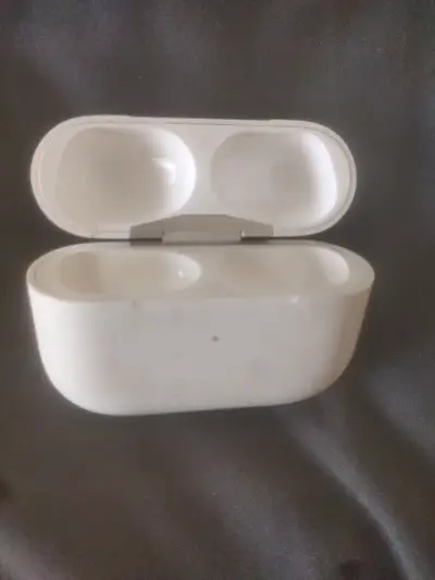 Estuche de carga para audífono airpods pro - miniatura 1