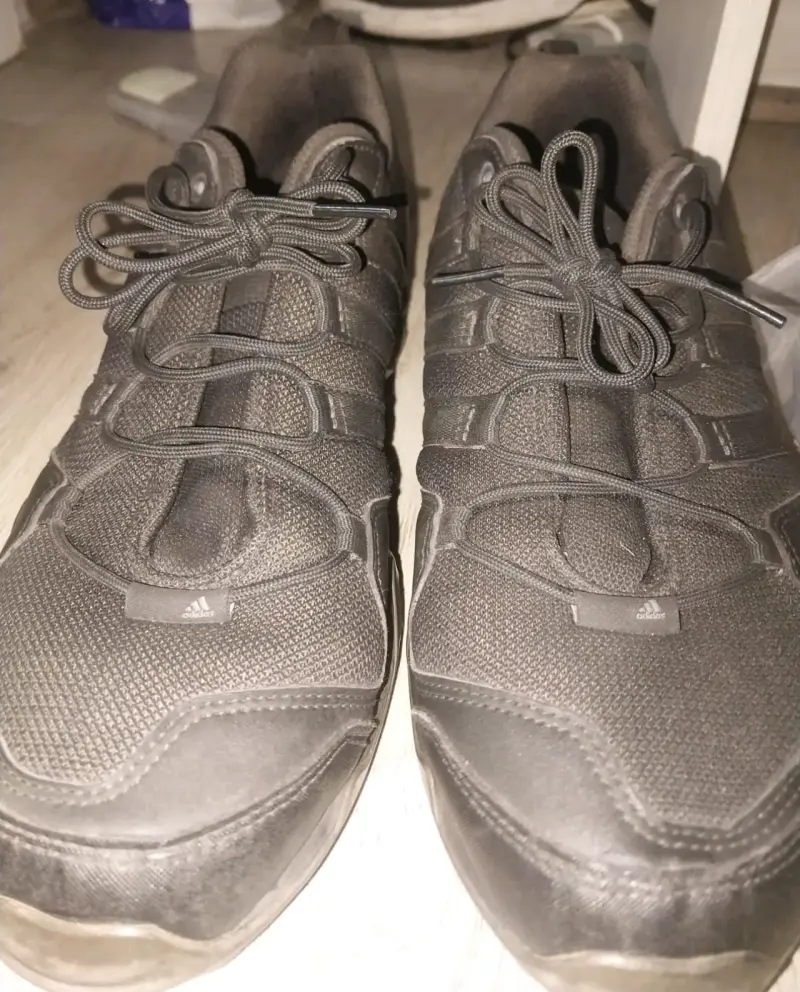 Zapatillas deportivas negras Adidas para hombre - 1