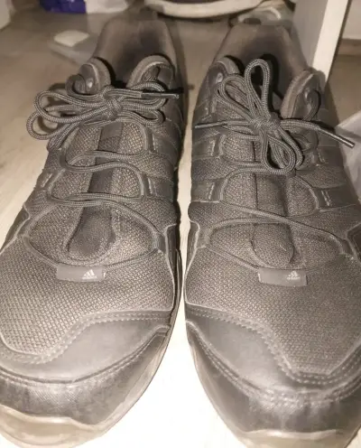 Zapatillas deportivas negras Adidas para hombre - miniatura 1