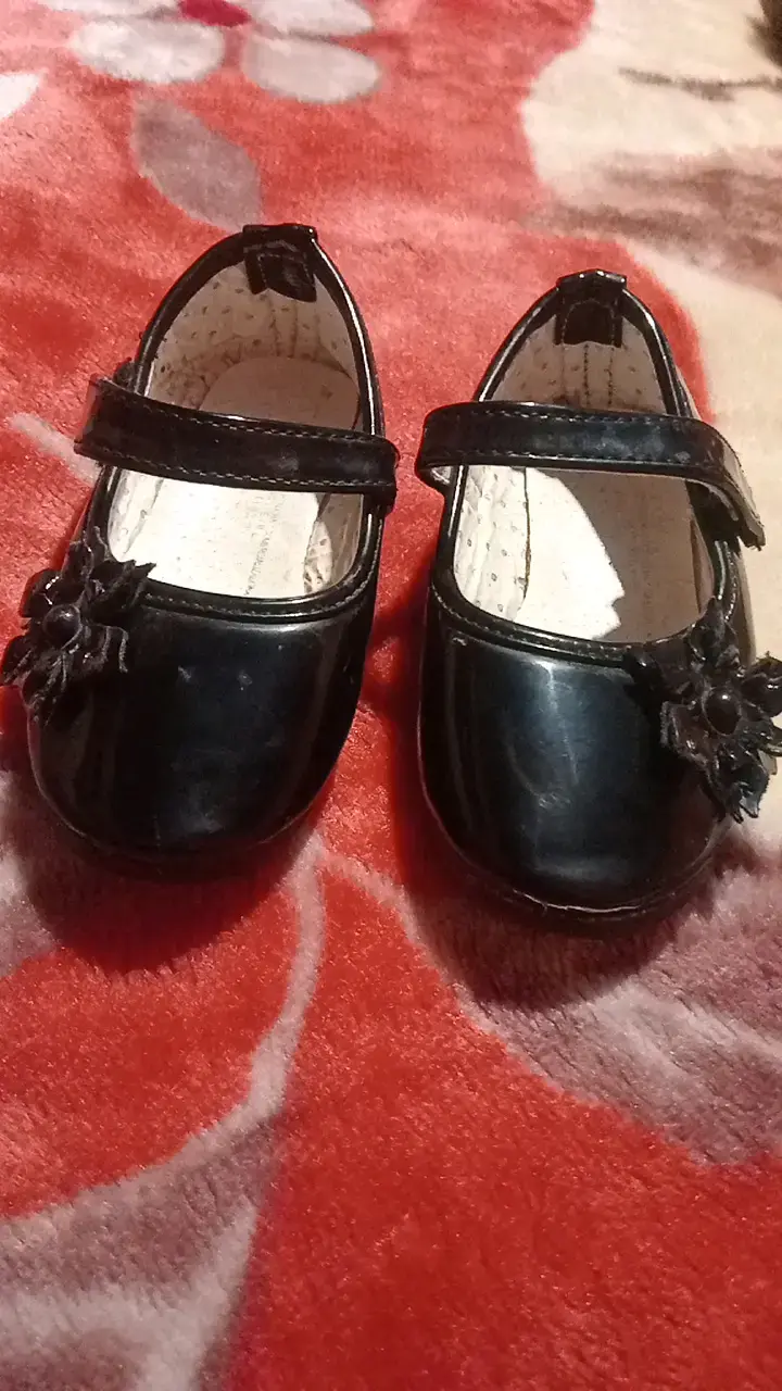 Zapatos de charol negros para niña con flor - 1