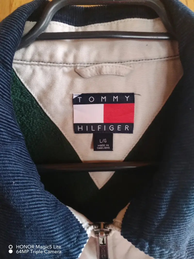 Chaqueta Tommy Hilfiger beige con cuello azul - 2