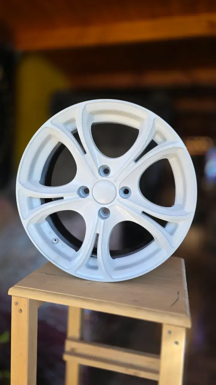 Llanta de aleación blanca para auto Aro 15x7 - 1