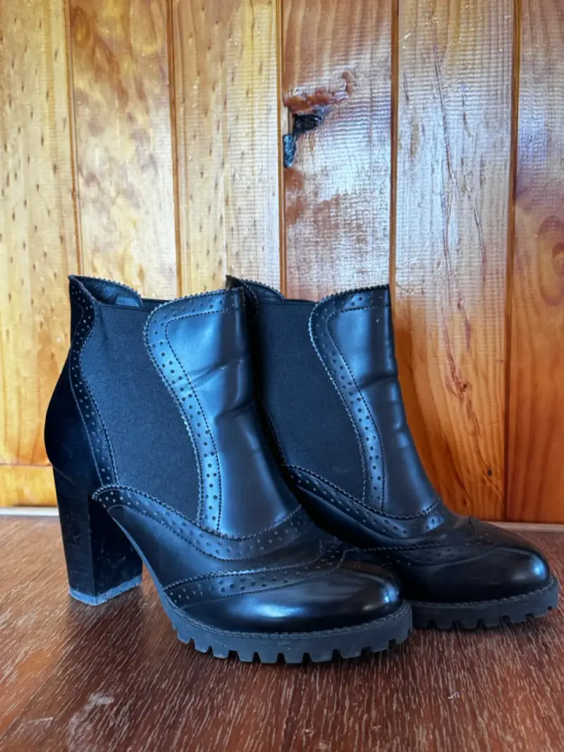 Botines de cuero negro con tacón Bella Marie - 1