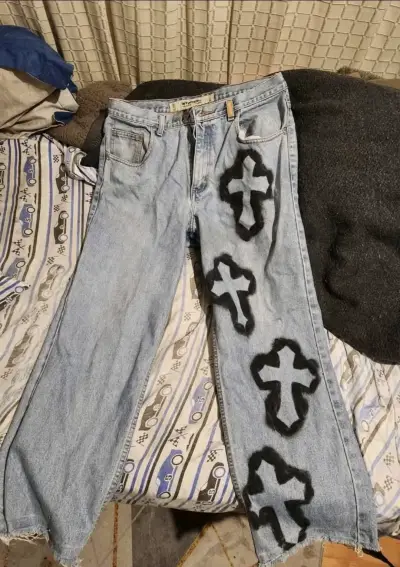 Jeans Wrangler con diseño de cruces - miniatura 1
