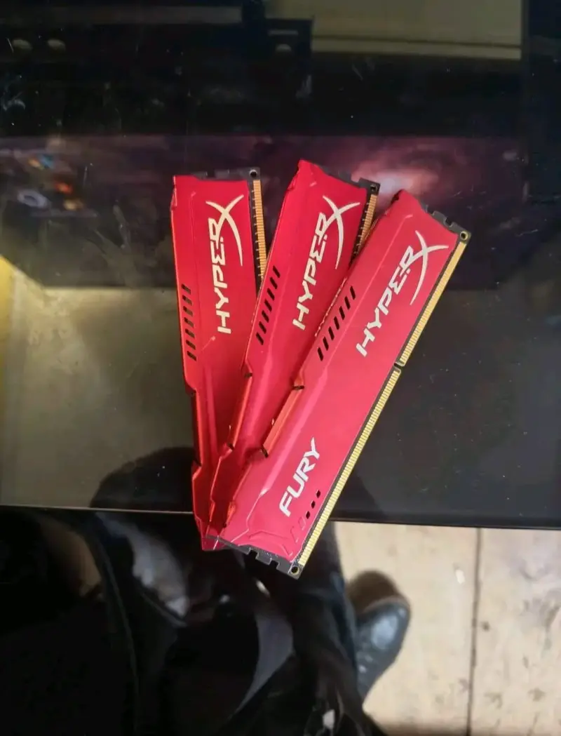 3 RAM HyperX Fury DDR3 4GB - 1