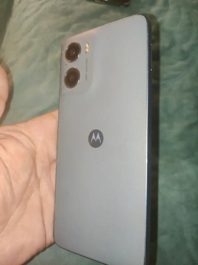 Motorola E15 - 2