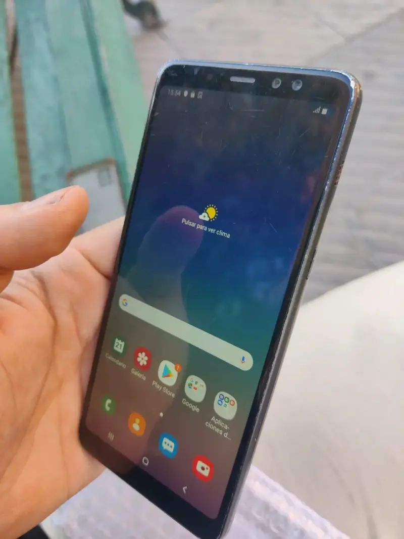 Samsung Galaxy A8 2018 plus - 2