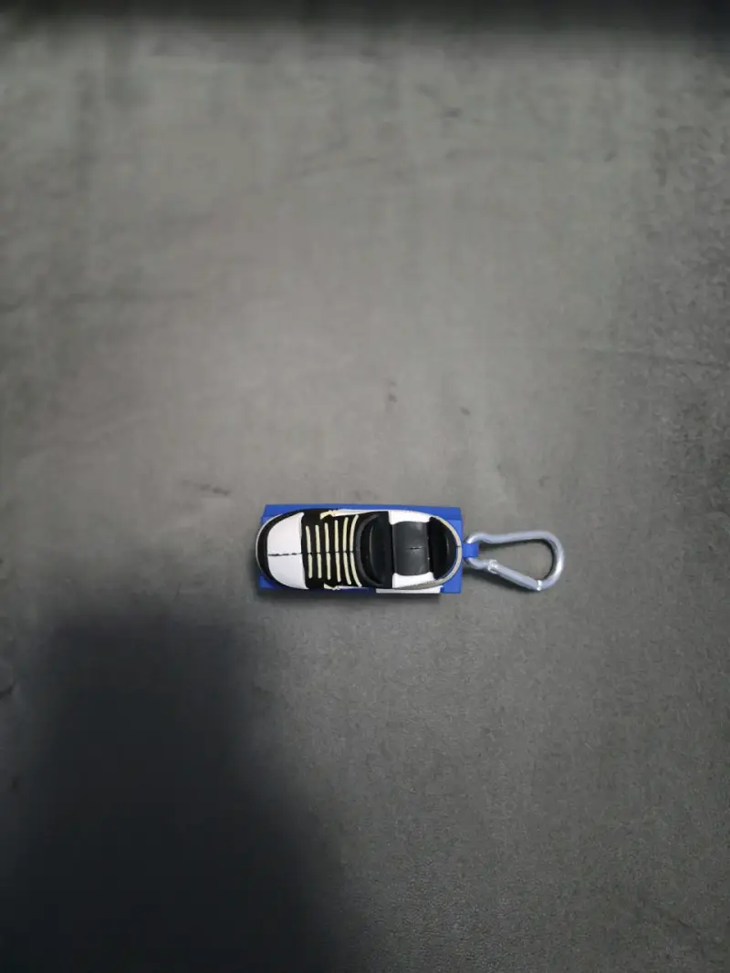 Llavero miniatura zapatilla Nike Air Jordan - 4