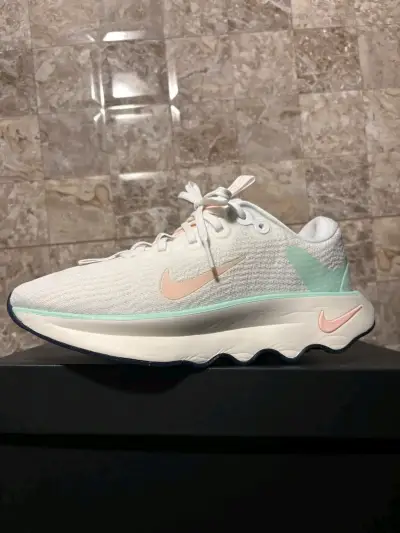 Zapatillas deportivas blancas Nike - miniatura 1