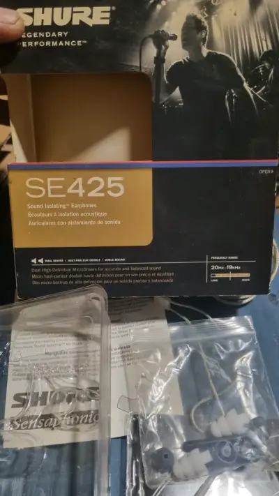 Auriculares In-Ear Shure SE215 con accesorios - miniatura 6