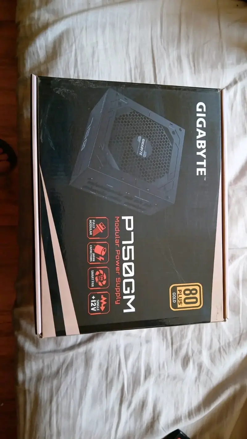 Fuente Modular Gigabyte P750GM 750W 80 Plu - 1