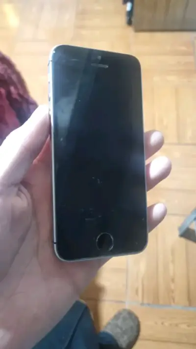 iPhone SE PARA REPUESTOS - miniatura 1