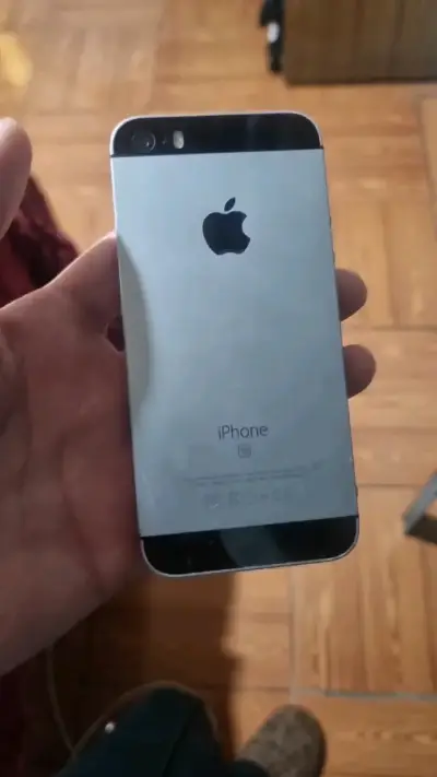 iPhone SE PARA REPUESTOS - miniatura 2