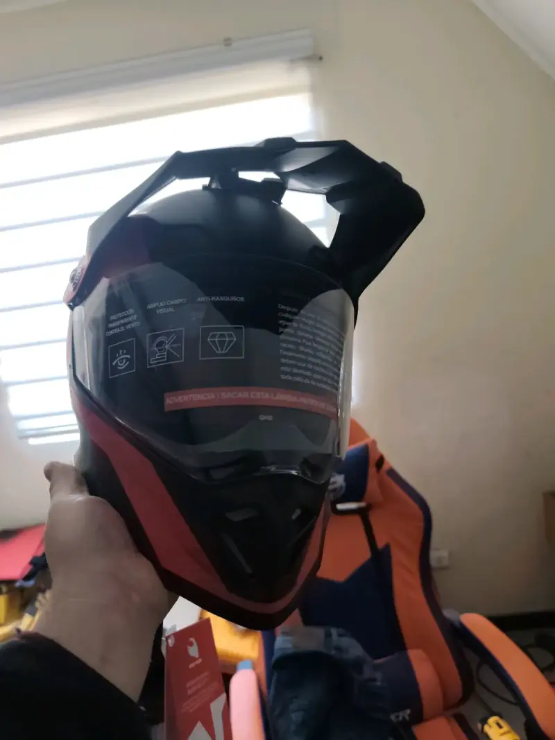 Casco de moto GHB rojo y negro con visera - 5