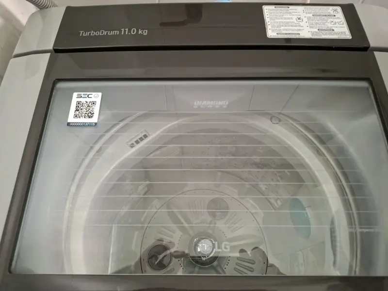 Lavadora LG TurboDrum 11 kg con Lavado Poderoso - 2