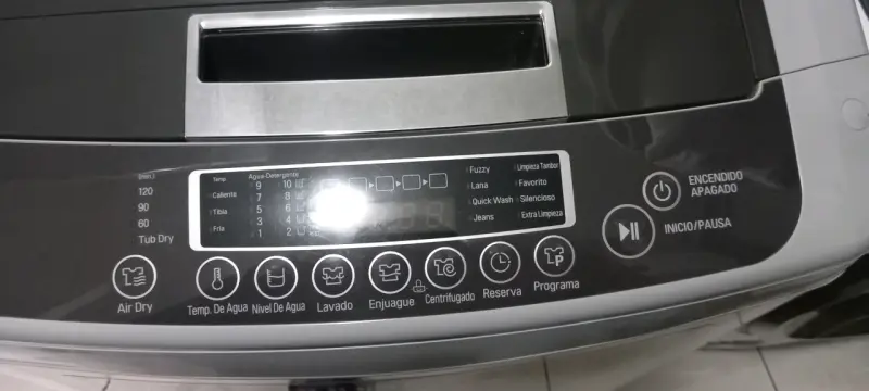Lavadora LG TurboDrum 11 kg con Lavado Poderoso - 6