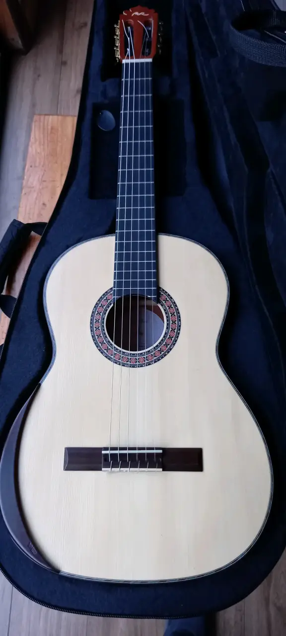 Guitarra clásica Manuel Rodríguez serie Magistral