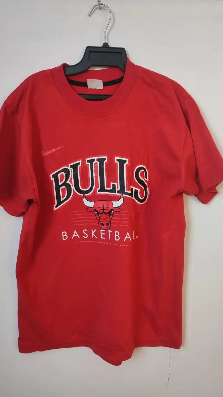 2 Poleras;roja Bulls y Amarilla de Film de algodón - 1