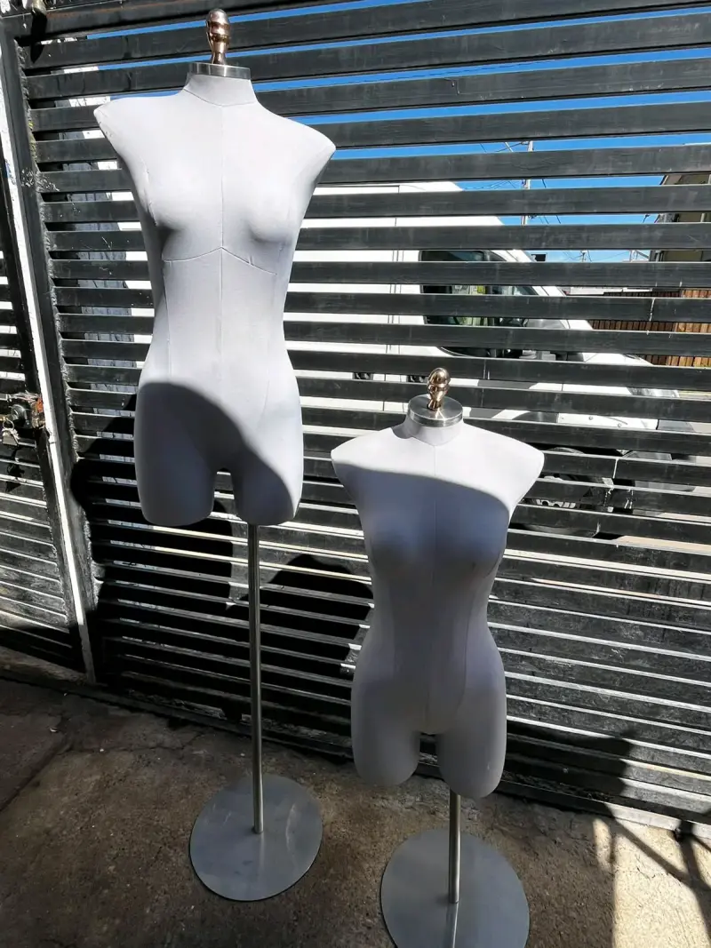 Maniquíes de exhibición para ropa - 3