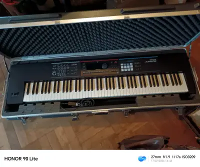 Teclado Sintetizador Roland Juno-Di con Estuche - miniatura 1