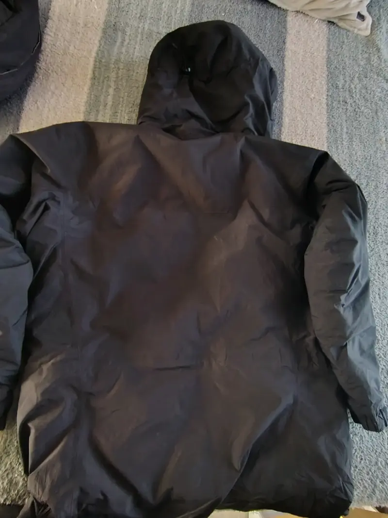 Chaqueta impermeable Arc'teryx negra para hombre - 6