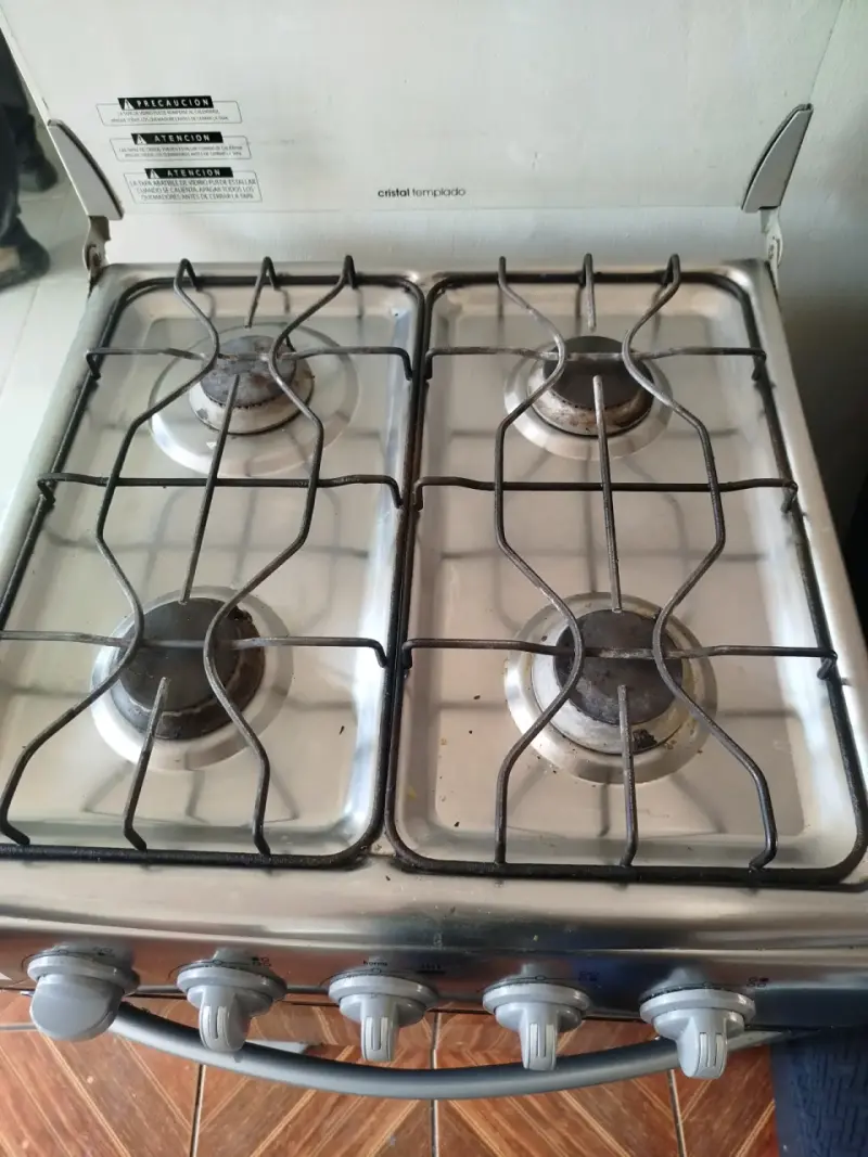 Cocina a gas Mabe con horno incorporado - 2