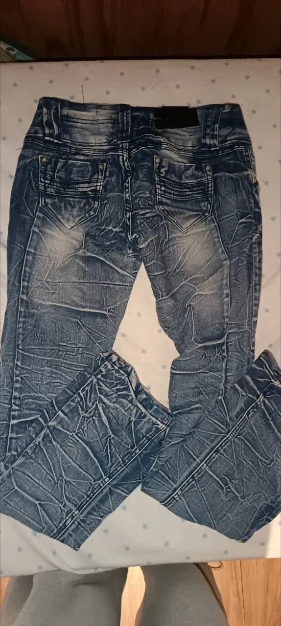 Jeans de mezclilla azul desgastados talla 40 - 2