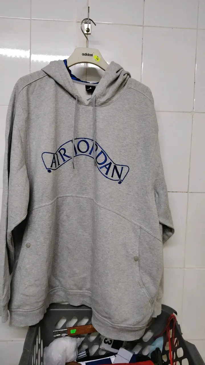 Polerón Air Jordan gris con capucha - 6