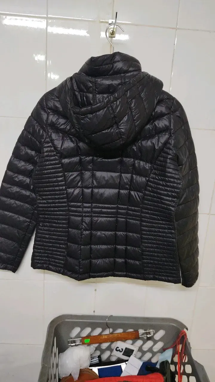 Chaqueta acolchada negra Calvin Klein para mujer - 4