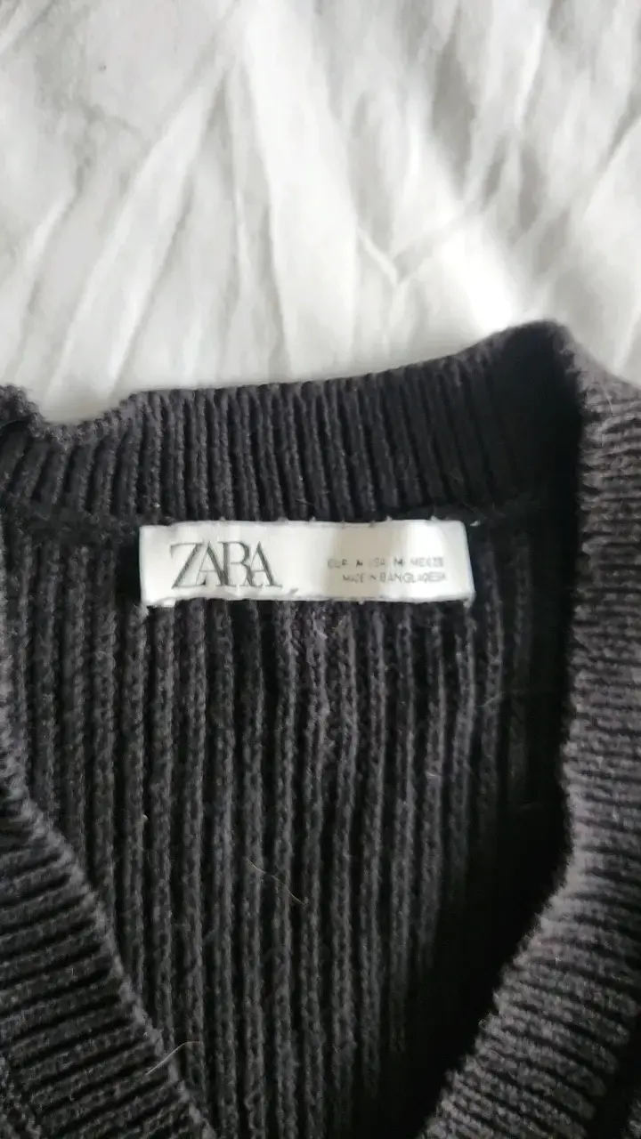 Chaleco sin mangas negro Zara - 2