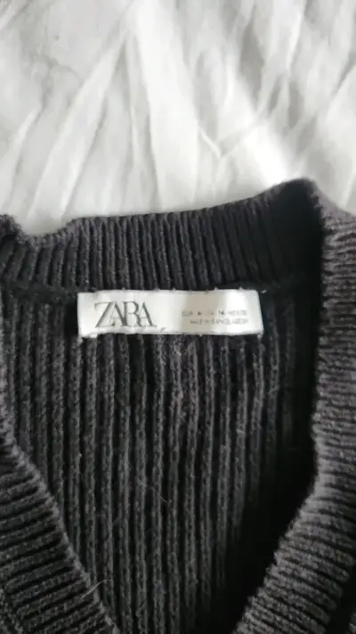Chaleco sin mangas negro Zara - miniatura 2
