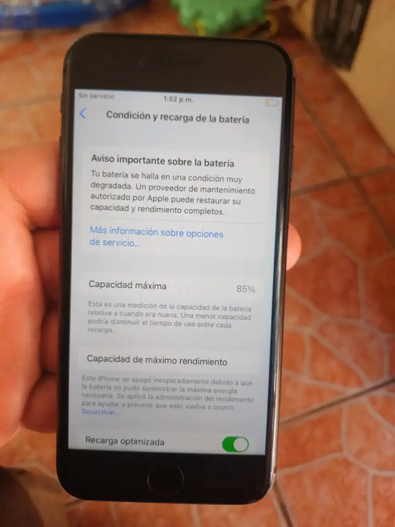 iPhone 8 usado en buen estado - 3