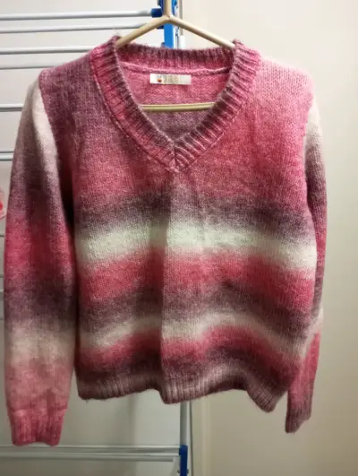 Suéter de lana multicolor para mujer - miniatura 1