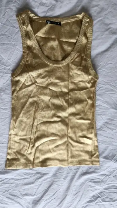 Polera sin mangas dorada Zara para mujer - miniatura 1