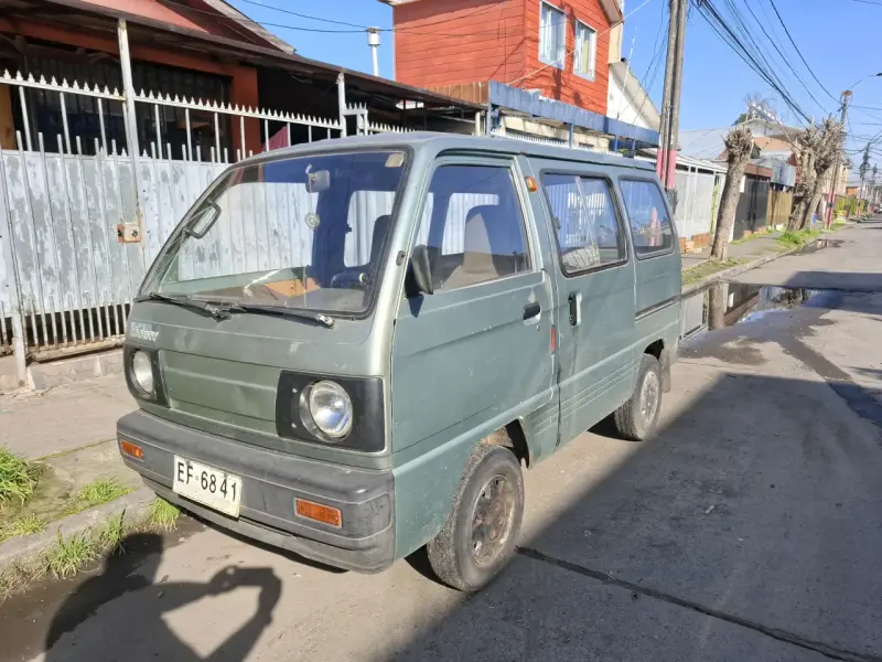 Furgoneta Suzuki Super Carry usada en buen estado - 3