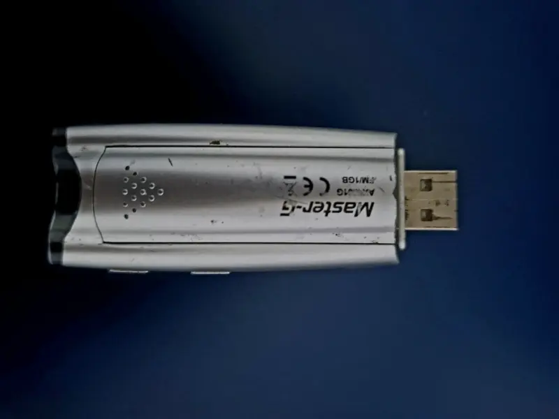 Reproductor MP3 USB Master-G portátil - 5