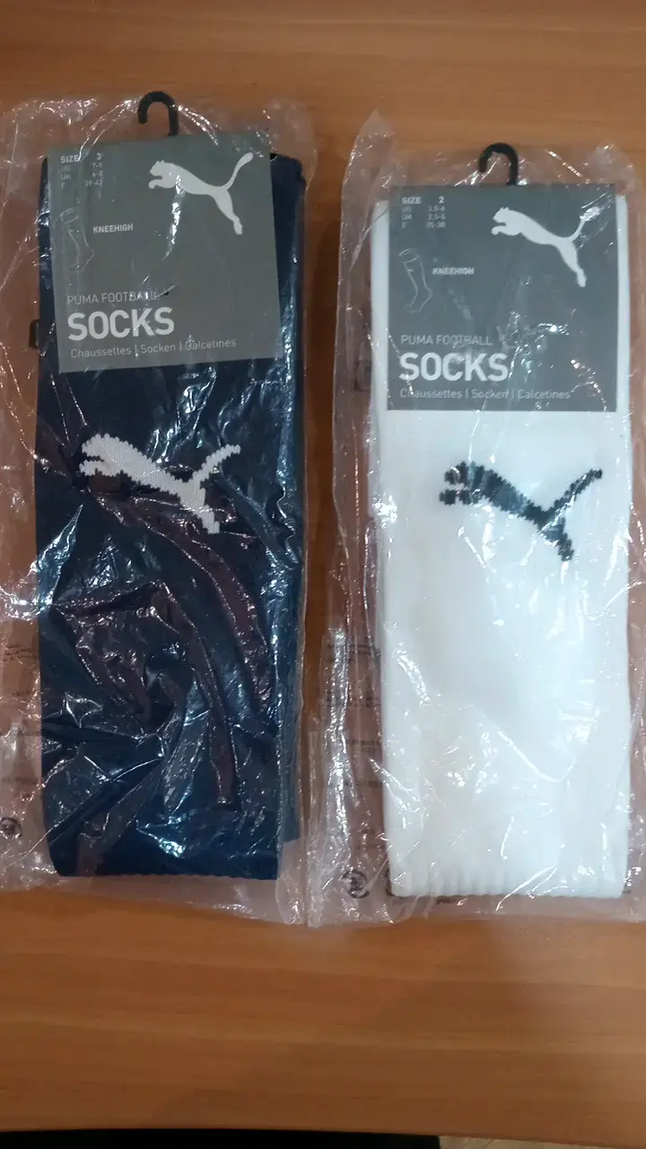 Medias de fútbol Puma azul y blanco - 1