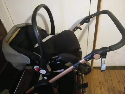 Coche de bebé Babyfond plegable con capota - miniatura 6