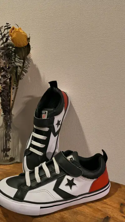 Zapatillas Converse Star Player negras y blancas - miniatura 1